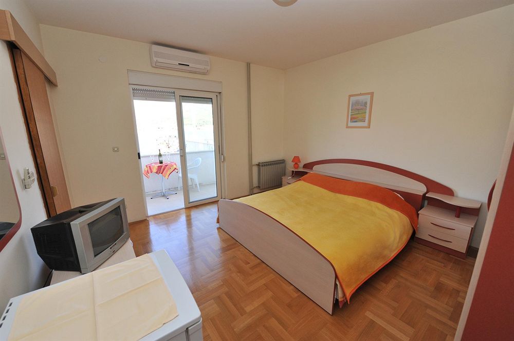 Rooms And Apartments Porat Stobreč Dış mekan fotoğraf