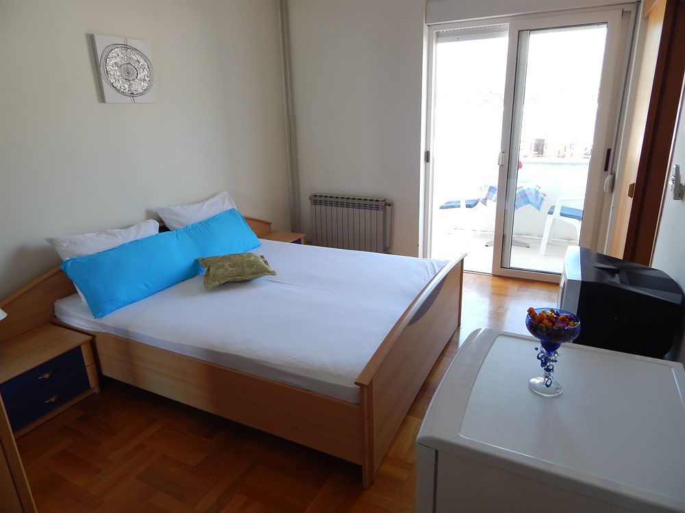 Rooms And Apartments Porat Stobreč Dış mekan fotoğraf
